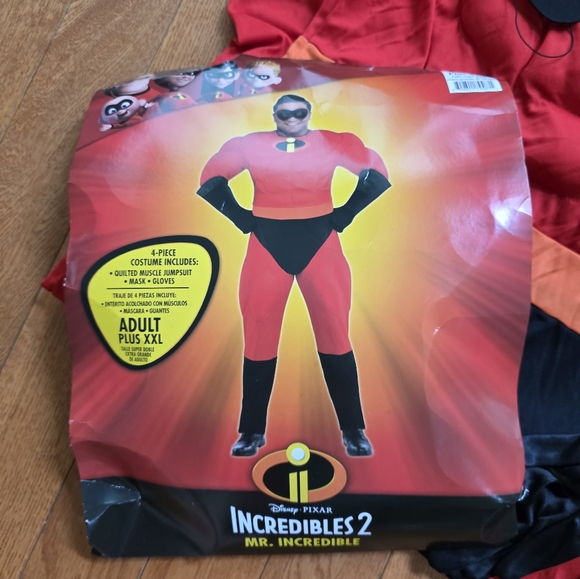 Mr. Incredible Adult Halloween Costume - Picture 3 of 3